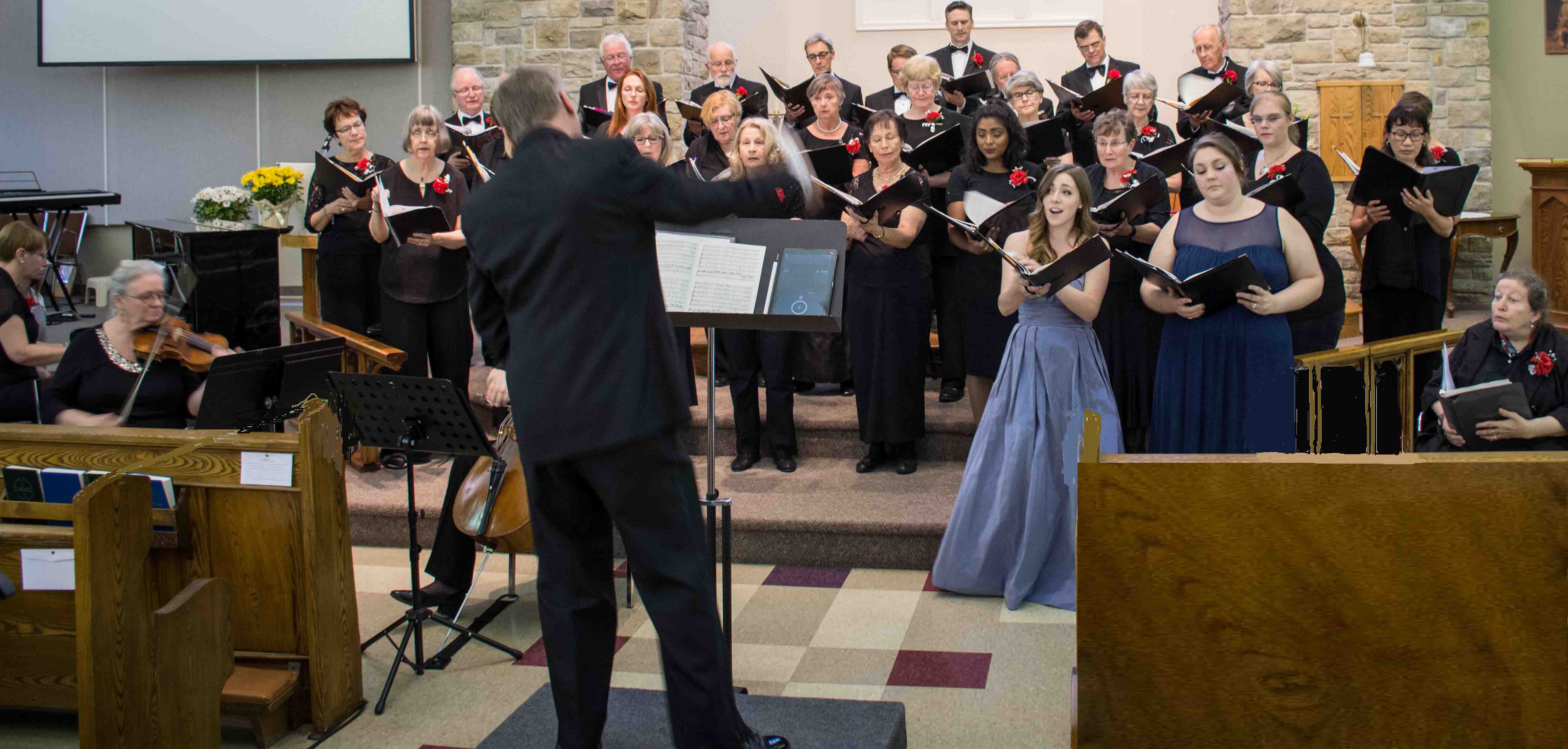 The choir in concert May 2017 photographed by Eric Castro